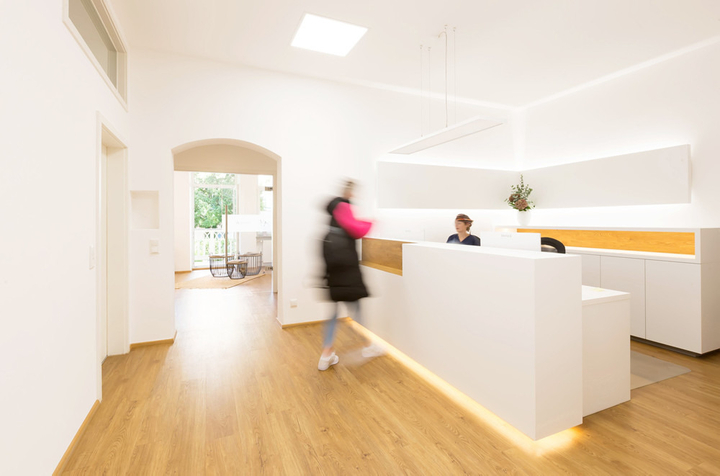 Zahnarztpraxis, MKG, Empfangsbereich, Eingangsbereich, Architektur, Innenraumaufnahme